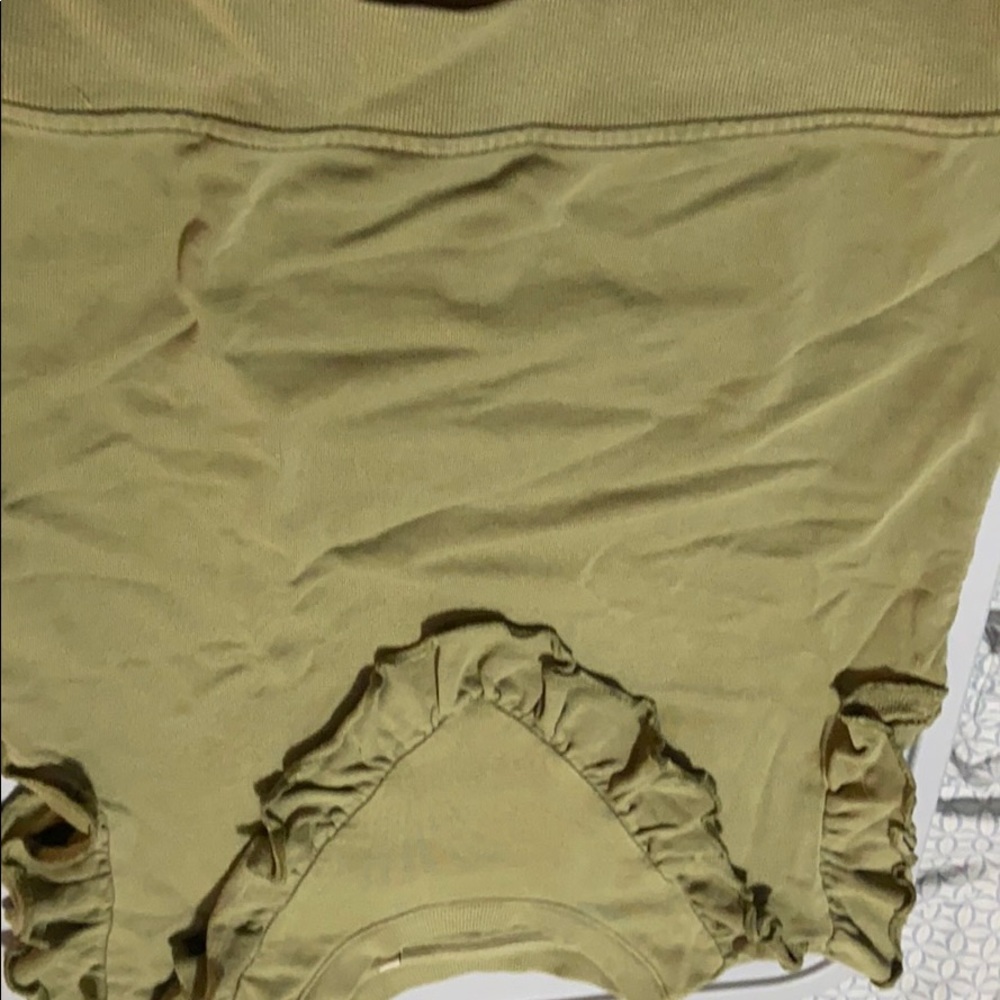 Hudson army Green 100% Cotton top